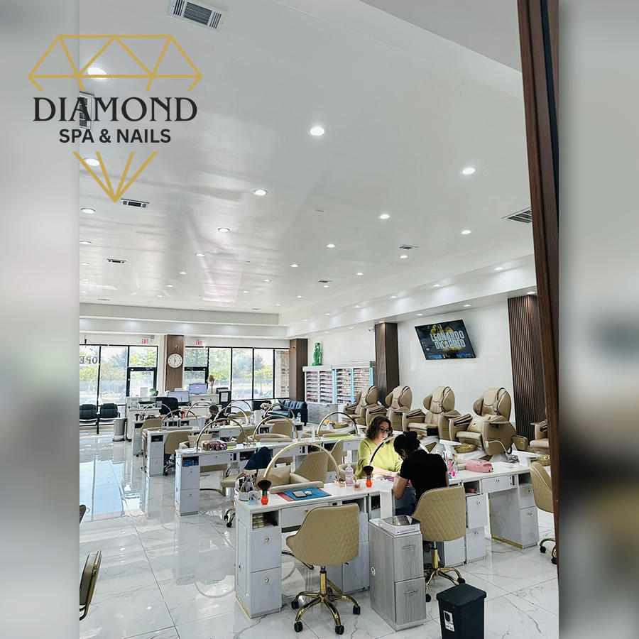 Diamond Nails Spa & Nails Interior